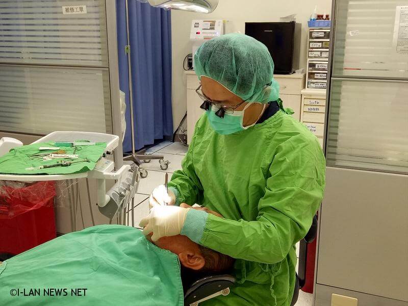 今日陽大醫院特別舉辦「癌呀癌呀哩賣來～檳榔我不愛～健康跟著來」檳榔防制日義診活動，進行免費口腔黏膜檢查。