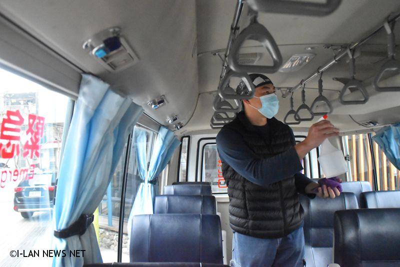 三星鄉免費公車加強消毒司機全程配戴口罩