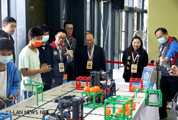 宜蘭縣舉辦「VEX IQ Challenge機器人」台灣公開賽選拔國家隊! | 宜蘭新聞網