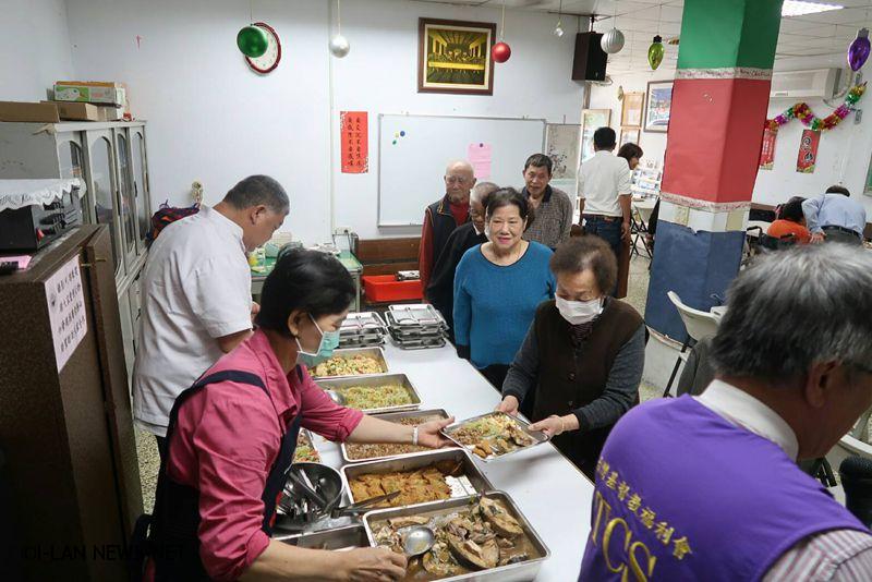 南方澳教會舉辦長青食堂 提供長者餐敍聯誼
