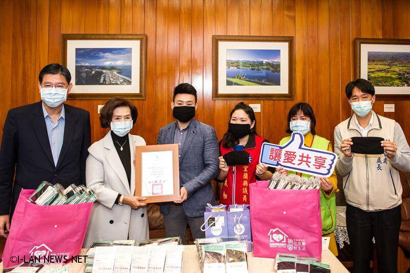 廠商捐助抑菌口罩套 縣府分送社福機構