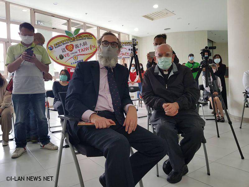 呂若瑟神父感謝台灣 首批274箱醫援義療物資啟運