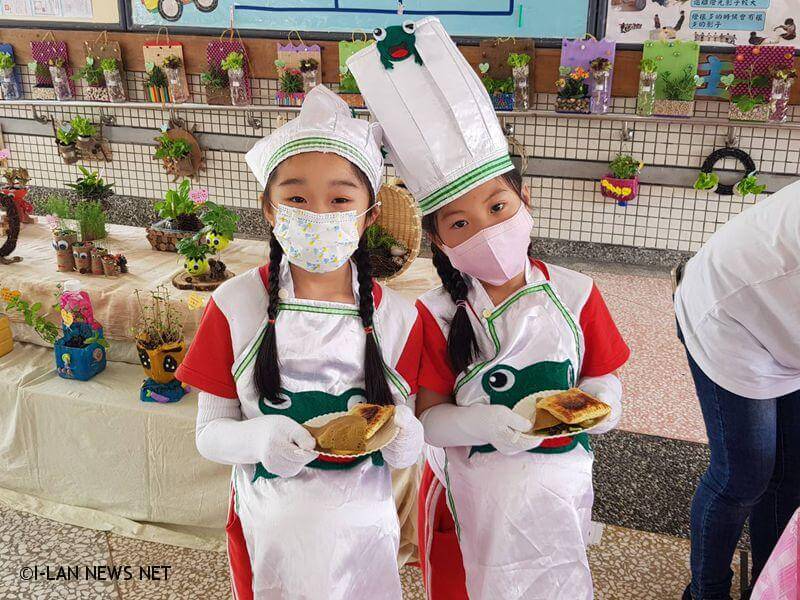 羅東鎮立幼兒園自製母親節禮物 把對媽媽滿滿的愛帶回家