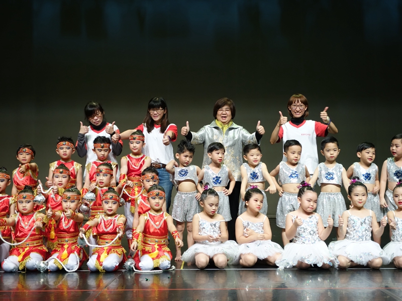 羅東鎮立幼兒園312名幼兒舞出繽紛金色童年展