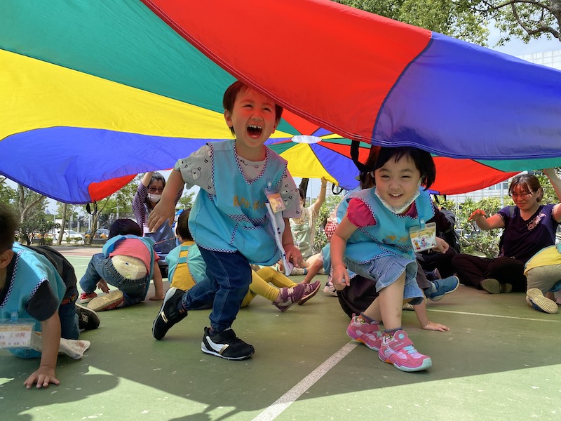 簡易式的讓孩子們度過一場獨一無二的野餐派對。