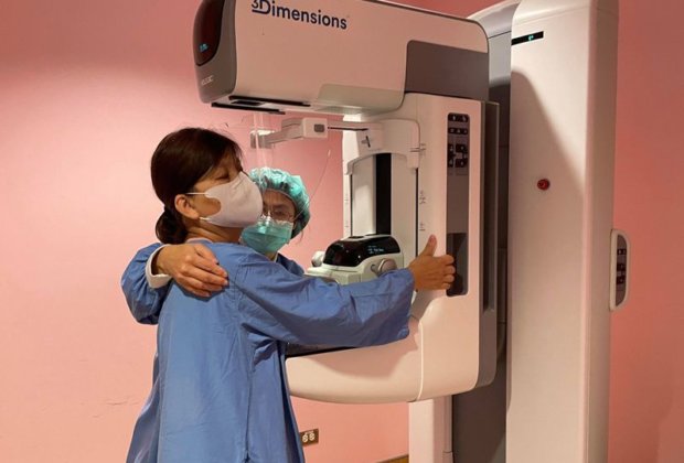 陽大引進3D新型斷層掃描乳房攝影機 解決婦女乳癌篩檢困境!