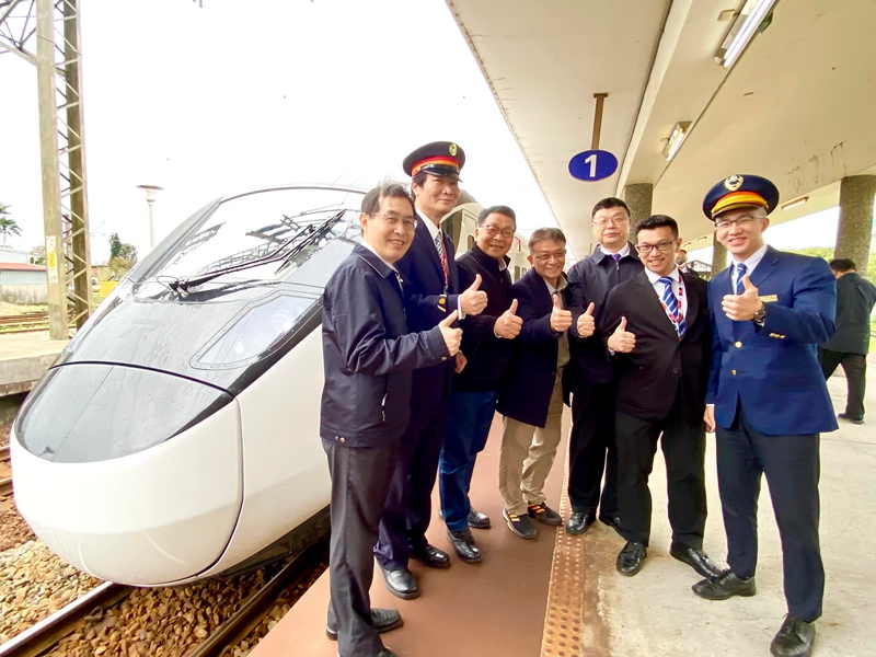 台鐵EMU3000新城際列車座位多出40% 東部民眾一票難求問題可望疏緩!