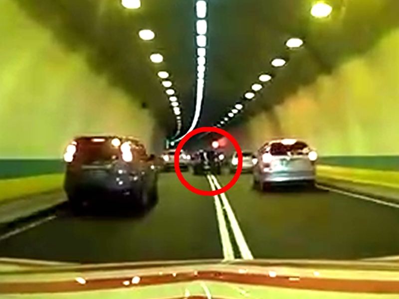 拒絕攔查自小客彭山隧道內警匪追車 嚇壞用路人!