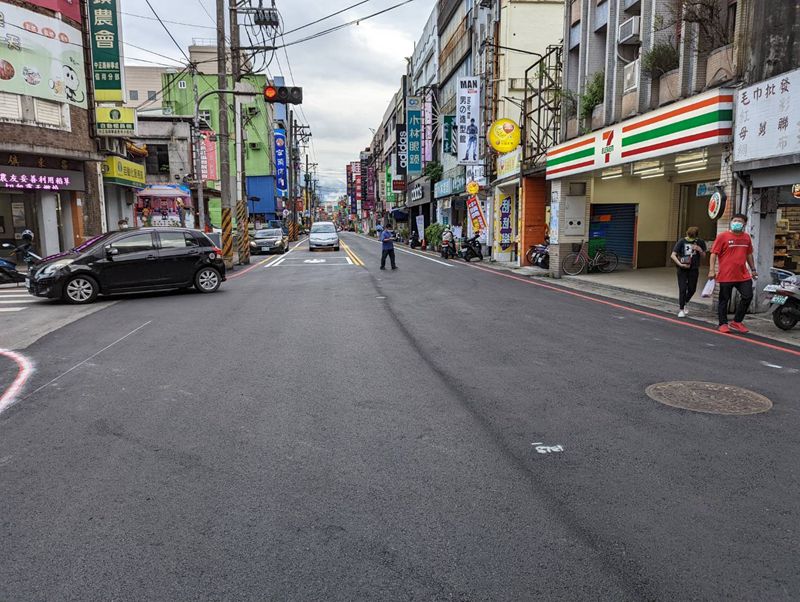 羅東市區道路舖設柏油封路造成不便  公所:「鄉親啊，歹勢啦」!