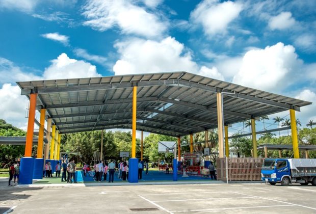五結學進國小太陽能光電球場 具綠能及師生晴雨活動空間!