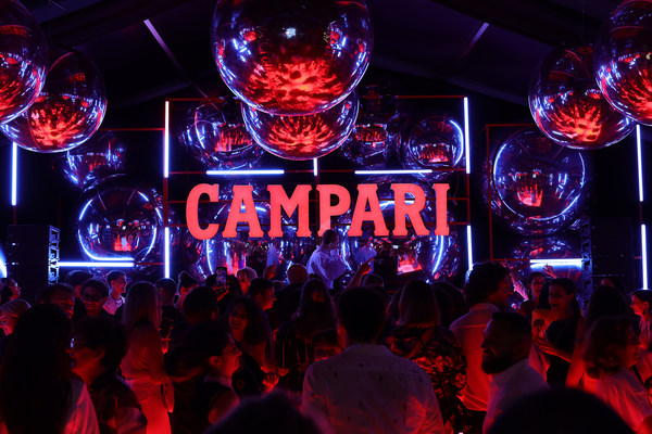 Campari 慶祝成為第 75 屆康城影展的官方合作夥伴