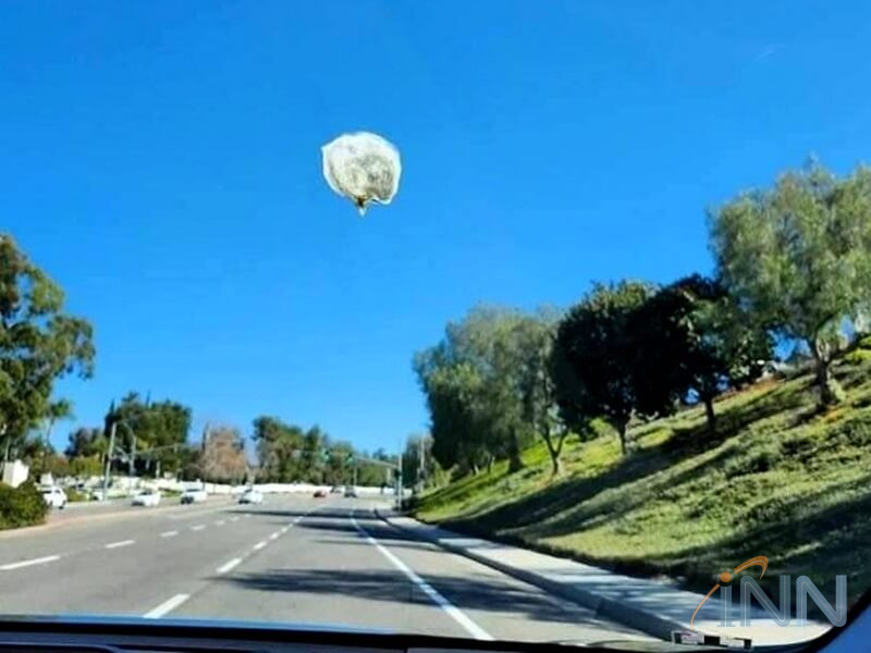 車前擋風玻璃鳥屎 被誤為間諜氣球笑倒一堆人