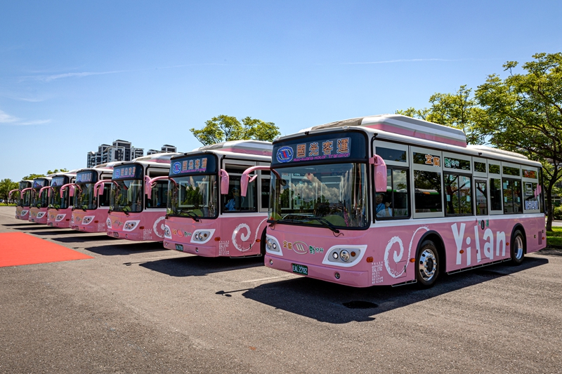 宜蘭更新24輛電動公車服務五大主要路線!