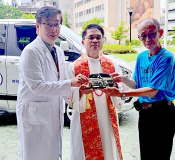 林玲娥女士遺愛 捐贈150萬元醫療巡迴車給羅東聖母醫院