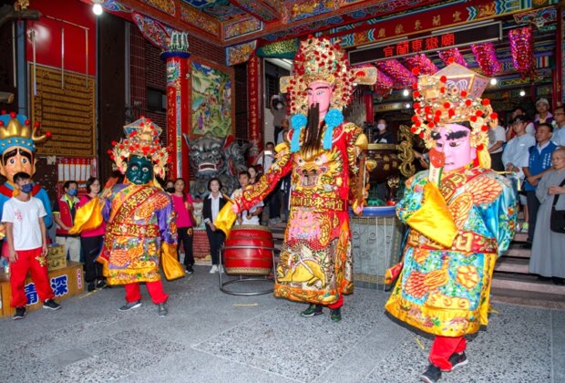 宜蘭寺廟文物揭開百年歷史的文化寶藏!