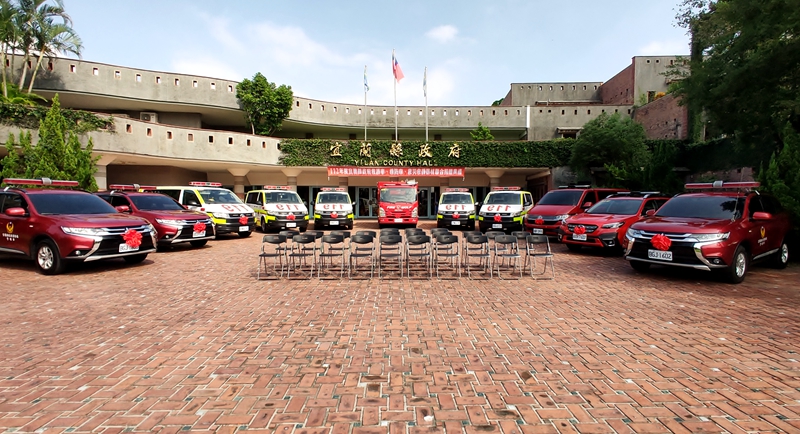 宜蘭各界捐贈首輛水箱消防車及設備物資達3000萬!