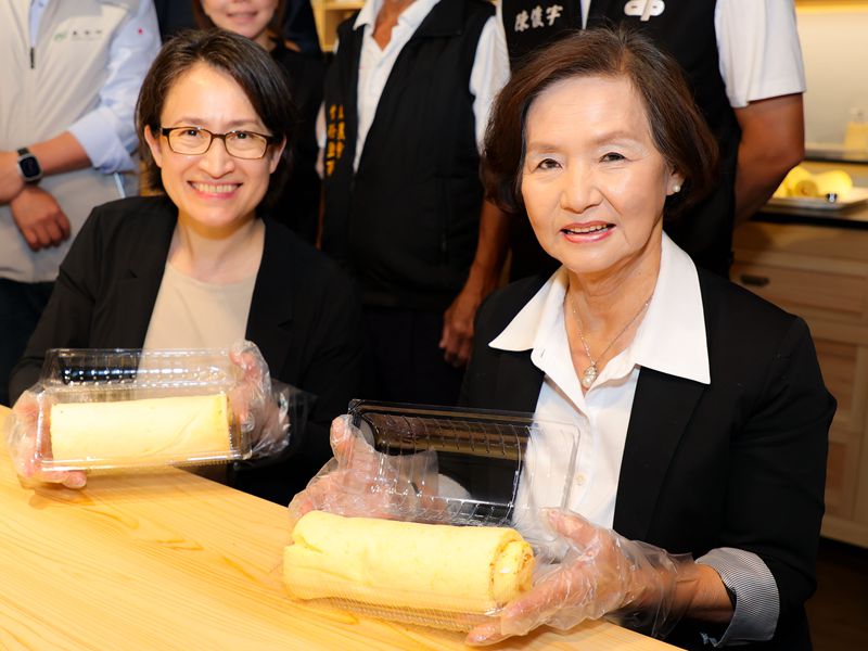副總統蕭美琴為頭城頭圍農驛館開幕見証!