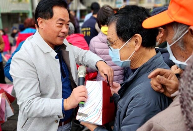 童話歡樂聖誕列車+星光小徑 頭城打卡聖地！