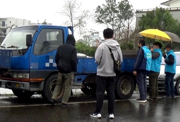 貨運回頭車偷載廢棄物檢警環跨縣市逮 17人