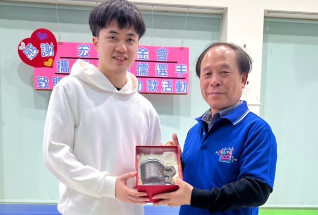 桌球新星傳承 小林同學捐助公館國小圓夢！