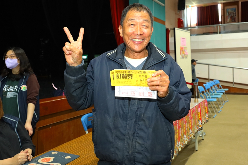 羅東三月初三呷拜拜500桌漏夜排隊秒殺！