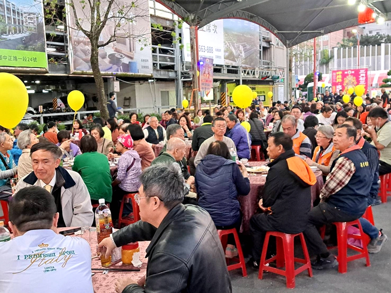 羅東封街吃呷拜拜 萬人共饗蘭陽美食