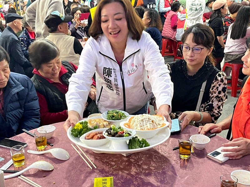 羅東封街吃呷拜拜 萬人共饗蘭陽美食