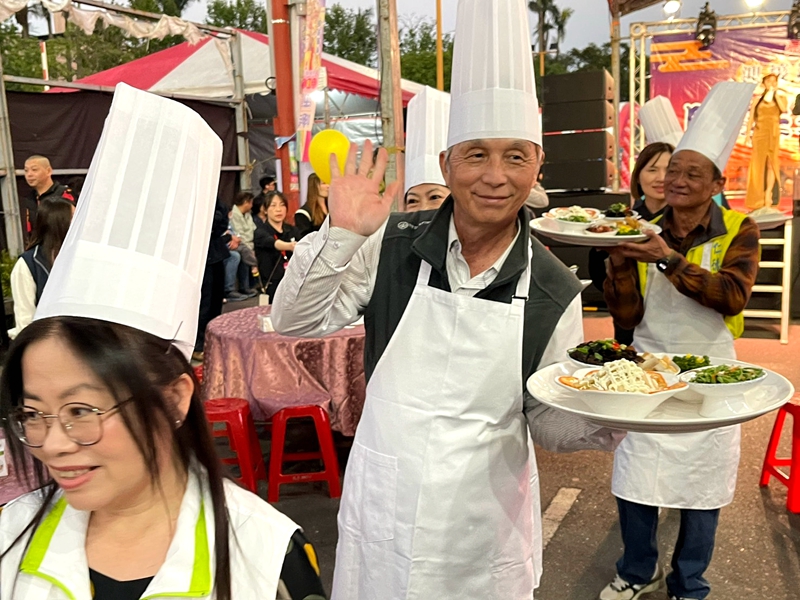羅東封街吃呷拜拜 萬人共饗蘭陽美食