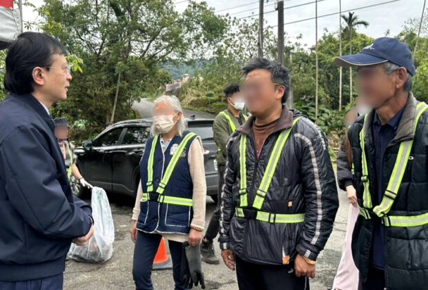 清明掃墓也能傳愛 社勞人力齊力美化公墓