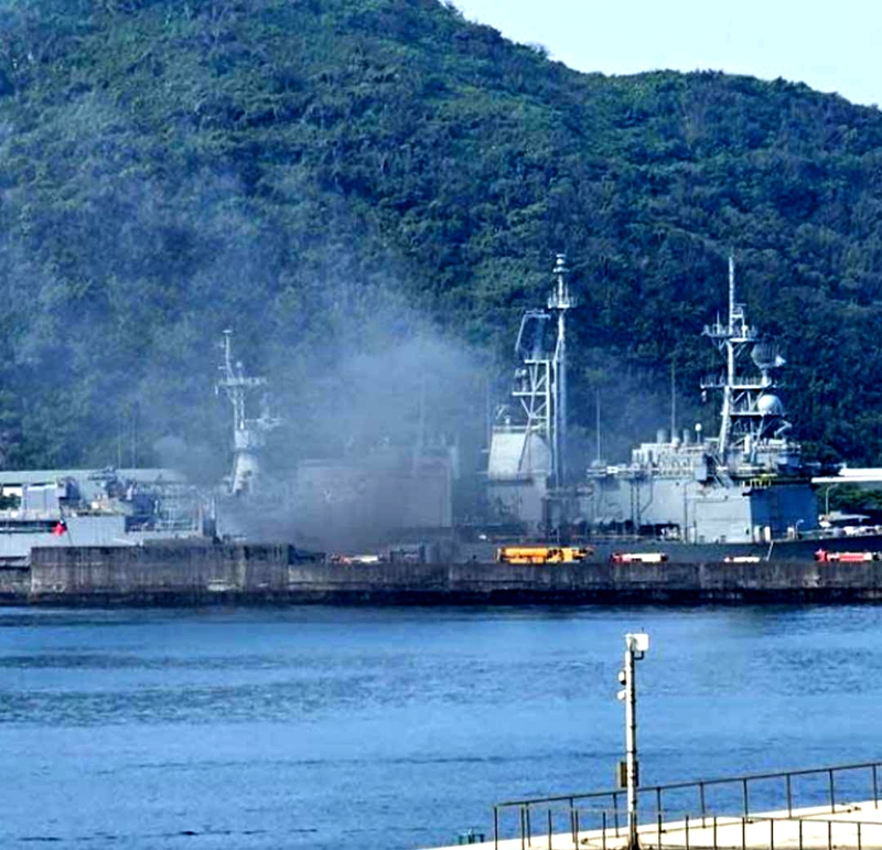 焊接失誤釀禍？馬公艦蘇澳中正基地失火!翻拍Taiwanadz臉書