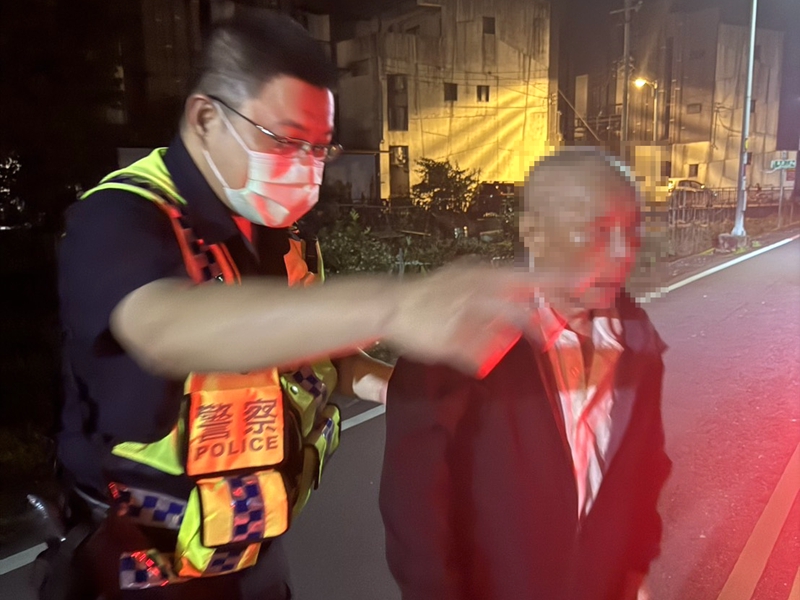 👮♂️星警助迷途長者 兩起貼心救援溫暖人心
