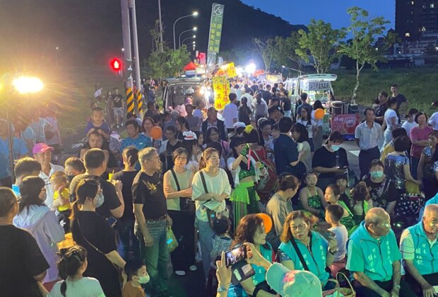 礁溪夜市變美了！每週日必逛新熱點