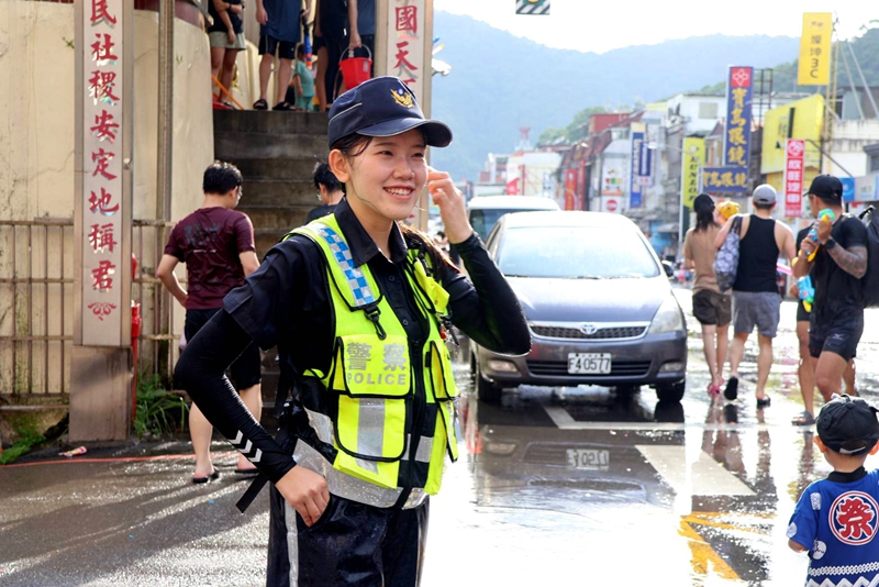 玩水、聽歌、打卡 蘇澳潑水節太瘋了!