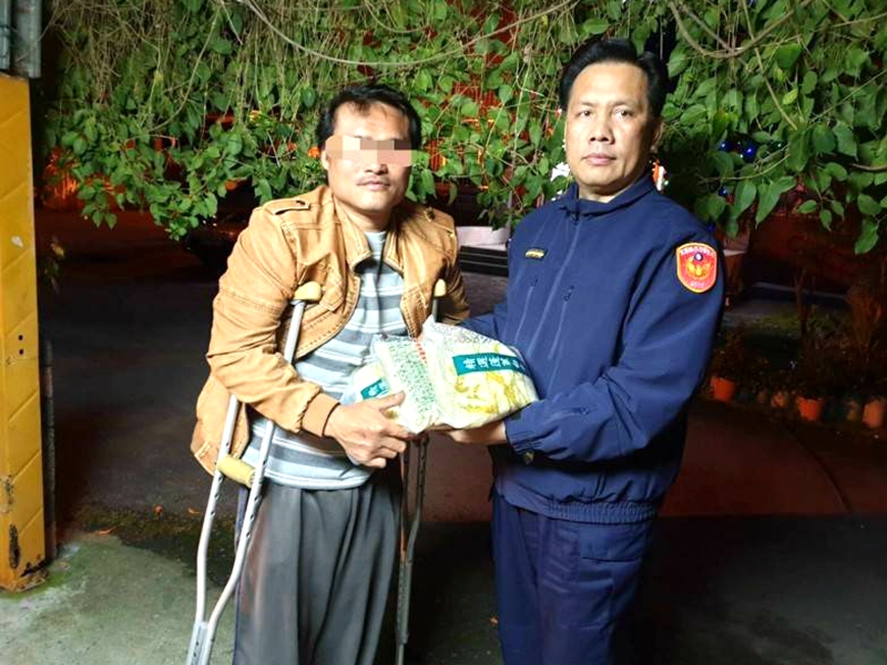 暖警40載圓滿退場 胡傳明千萬資助弱勢