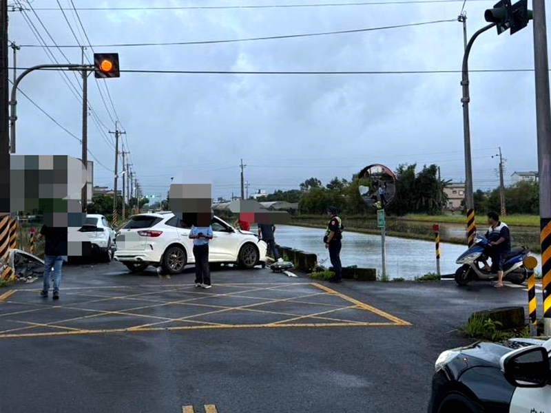 宜蘭路口車禍！6人送醫幸無大礙