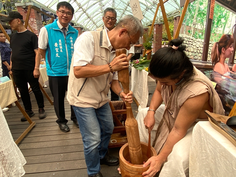 雙十礁溪湯圍溝溫泉公園 宜!蘭人市集同慶