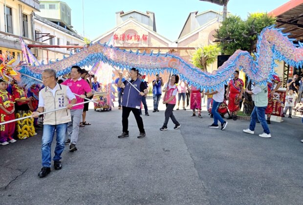 宜蘭舞龍舞獅體驗日 民眾打卡玩不停