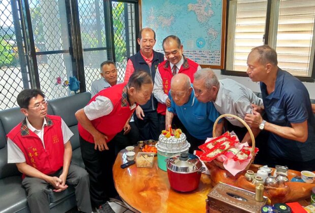 五結鄉符合重陽敬老禮金者有8389人!