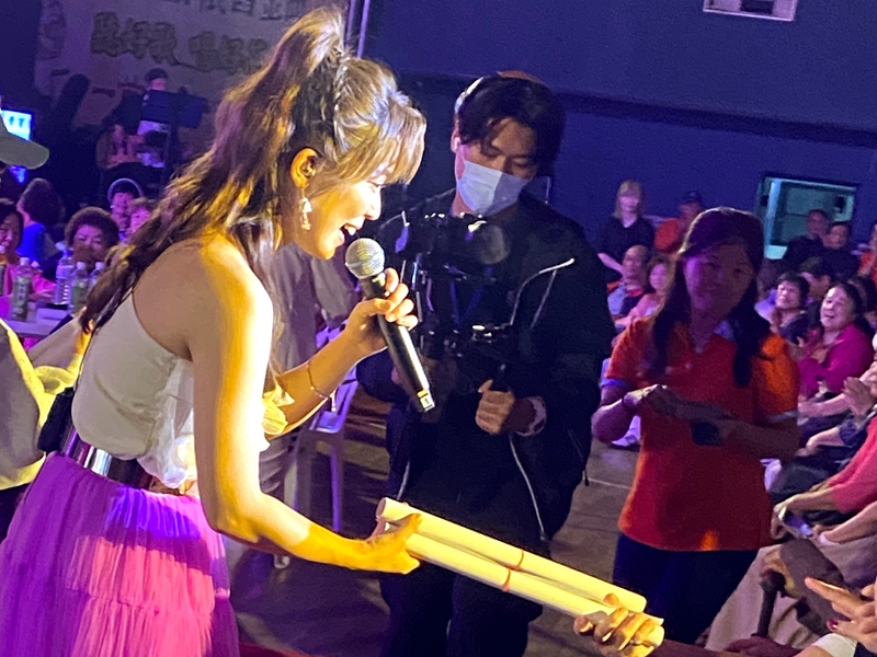 頭圍大歌廳懷舊開唱！蔡文益：讓追星夢成真