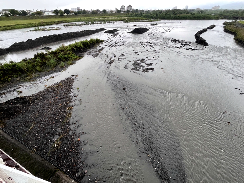 羅東溪歪仔歪橋下浮屍 確認為失蹤女子