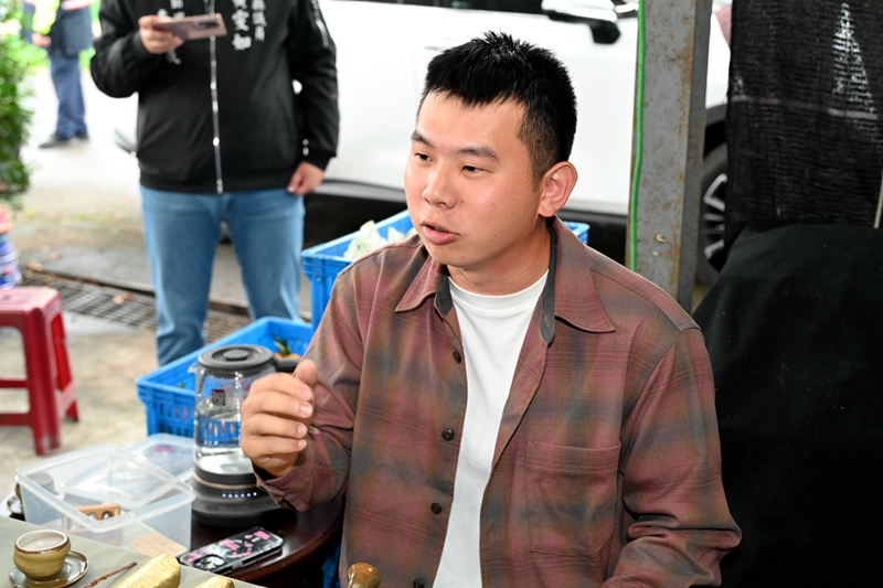 宜蘭青農吳啟銘奪全國冬片茶冠軍