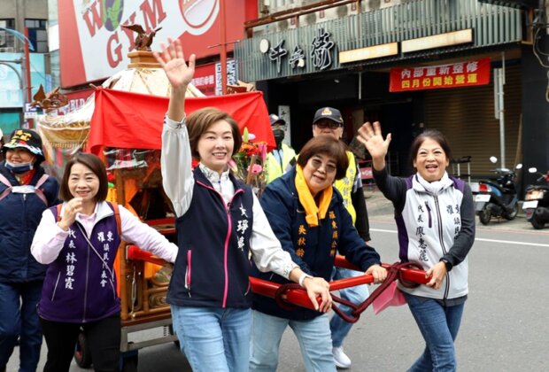 跟著土地公春遊羅東 千人祈福迎好運