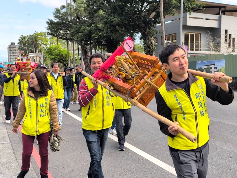 跟著土地公春遊羅東 千人祈福迎好運