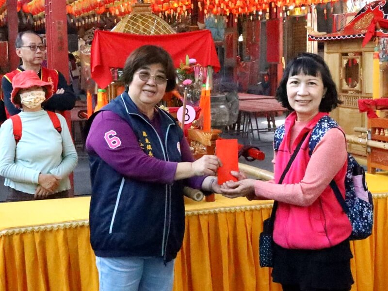 跟著土地公春遊羅東 千人祈福迎好運