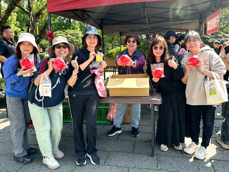 跟著土地公春遊羅東 千人祈福迎好運