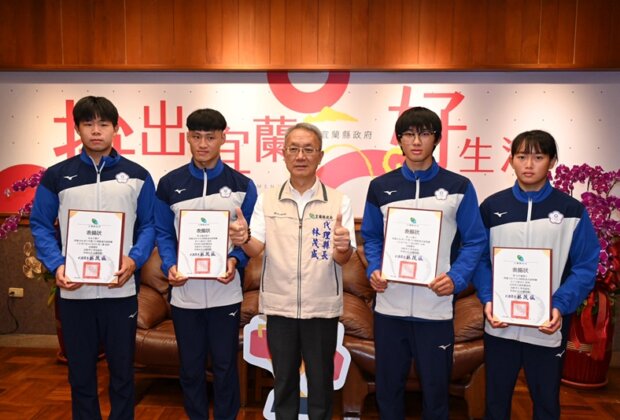 佛光、羅商宜蘭4名輕艇好手亞洲賽摘金奪銀