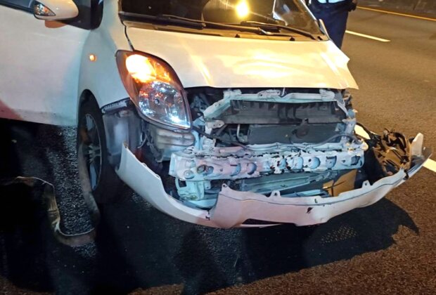國5宜蘭段自撞車禍 駕駛丟包2傷友逃逸